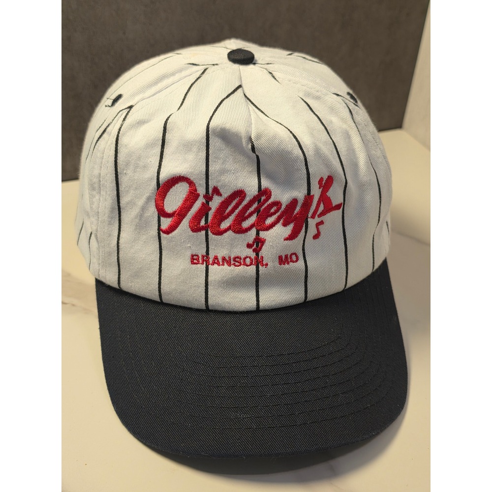 Vintage Gilleys Branson MO Pinstripe Snapback Hat Cobra Caps White Black Red